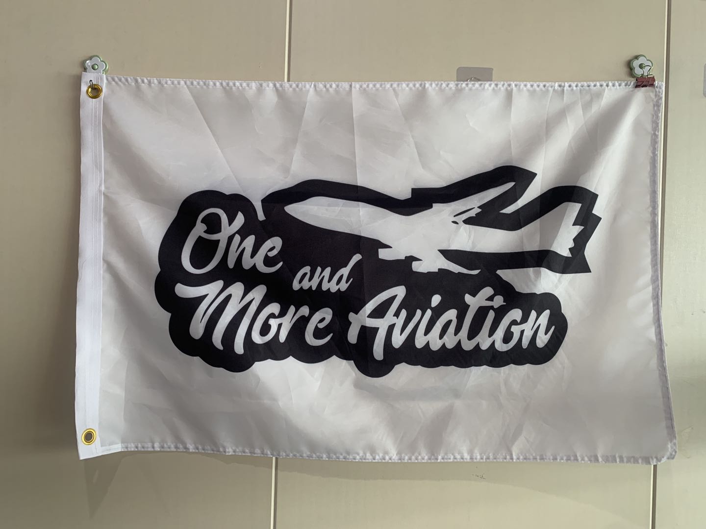 One and More Aviation Fahne mit Teleskopstab – Perfekt für echte Aviation-Fans! ✈️🔥